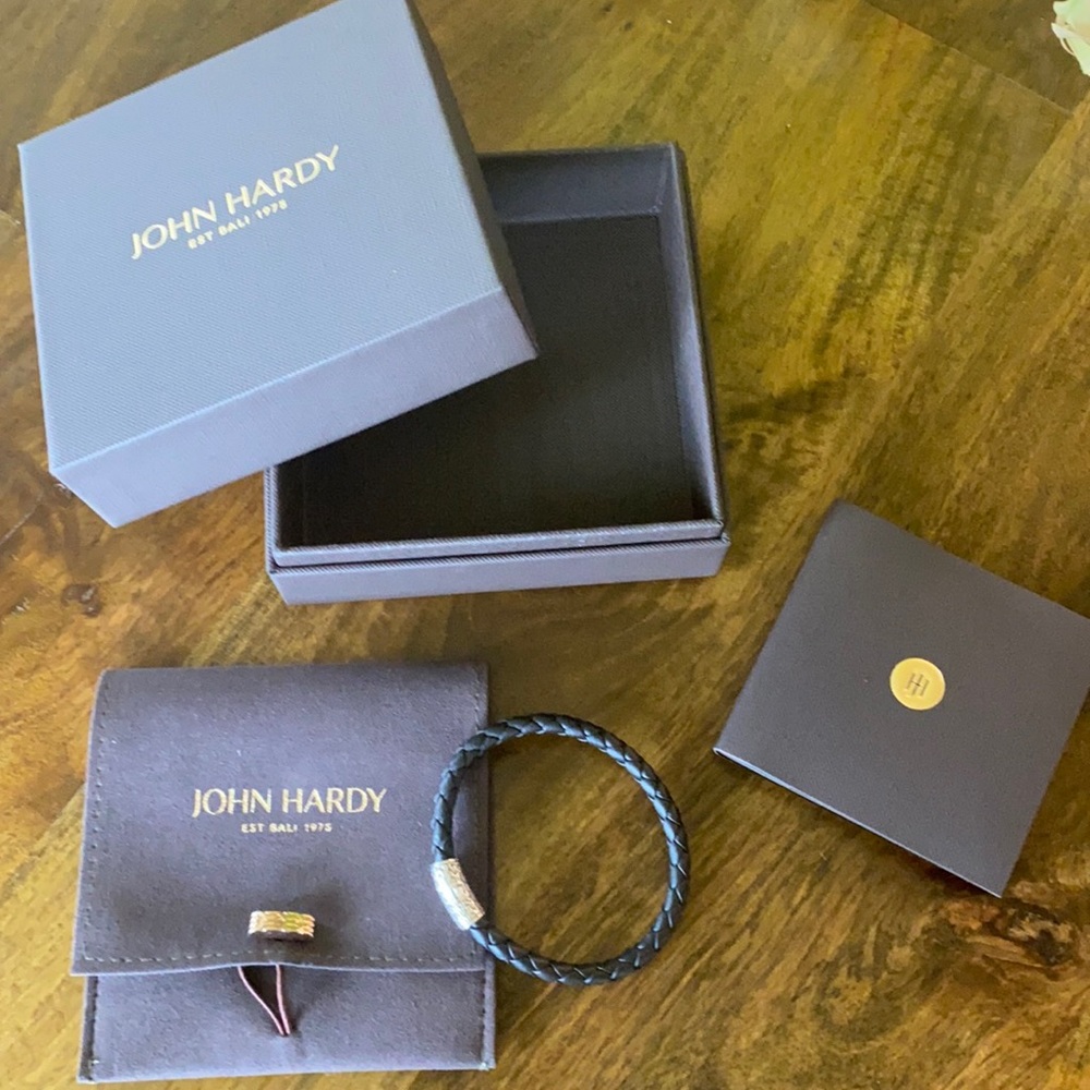 John Hardy Bracelet - Picture 1 of 3